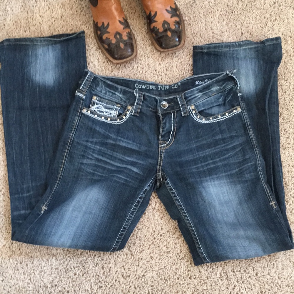 Cowgirl Tuff Jeans in excellent condition 29x33
